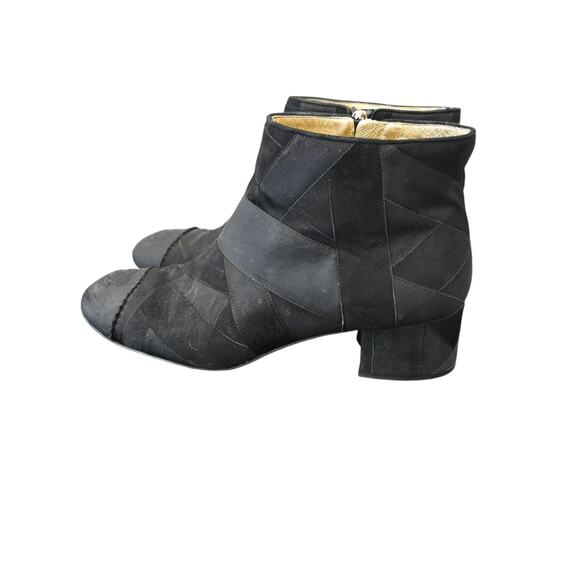 Chanel Patchwork Block Heels Size 39.5 Black Double C Toe Logo - Picture 3 of 10